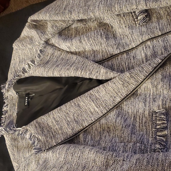 DKNY Fringed tweed jacket. EUC, size 14. Navy/gray tweed weave - Picture 3 of 7